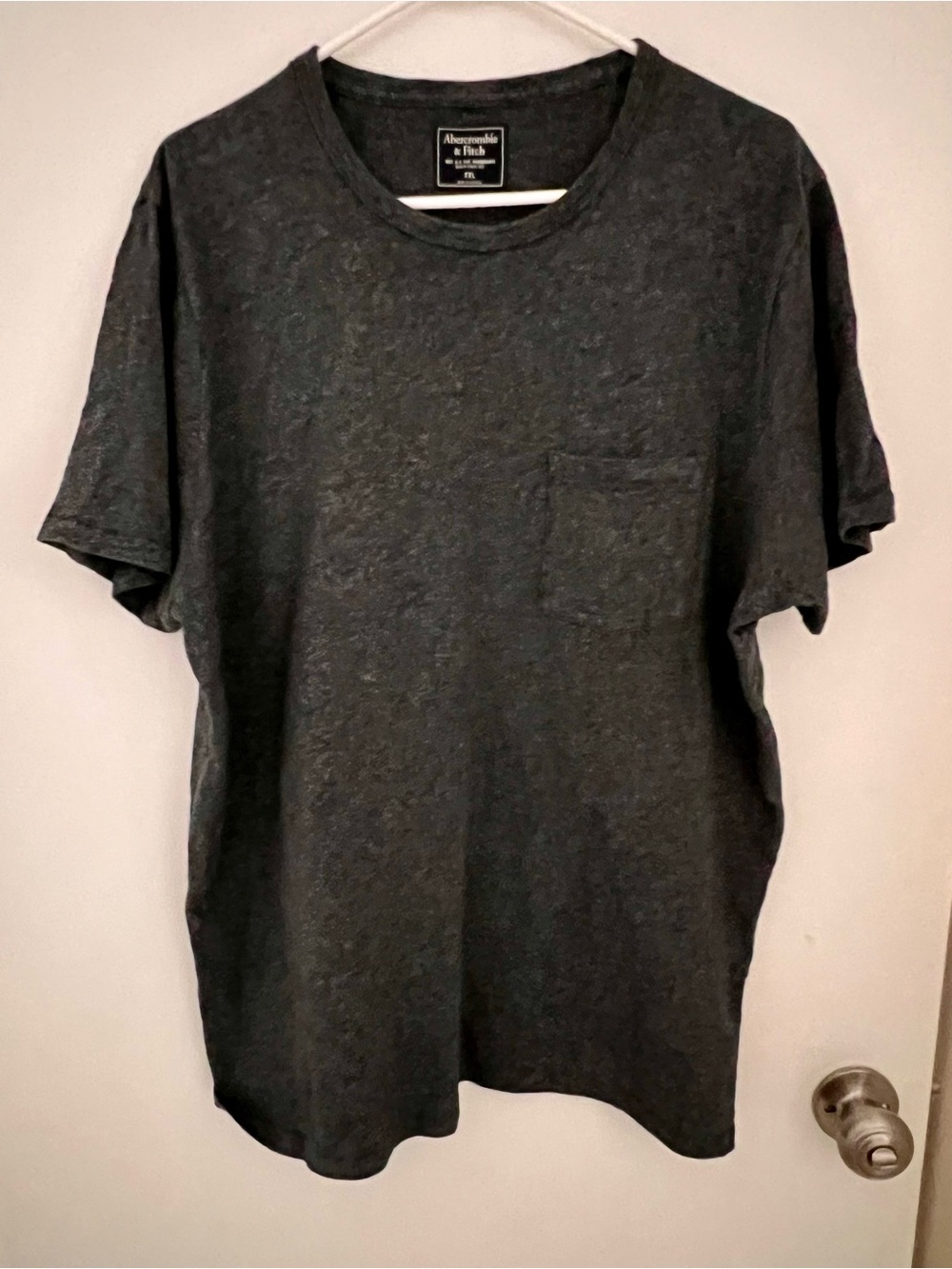 Abercrombie & Fitch Men's Charcoal Pocket T‑Shirt XXL